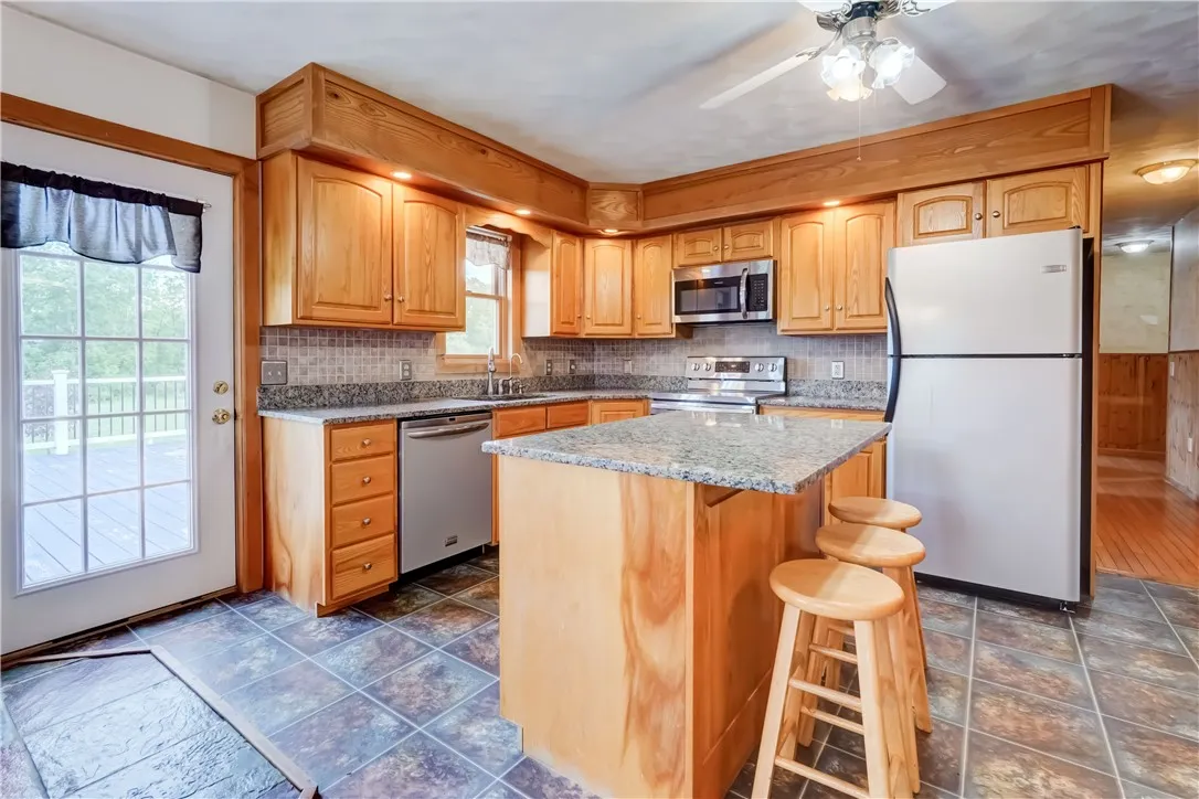 681 State Route 364, Middlesex, New York 14507, Middlesex, New York 14507, 3 Bedrooms Bedrooms, 13 Rooms Rooms,2 BathroomsBathrooms,Residential,Closed,681 State Route 364, Middlesex, New York 14507,0,R1625498