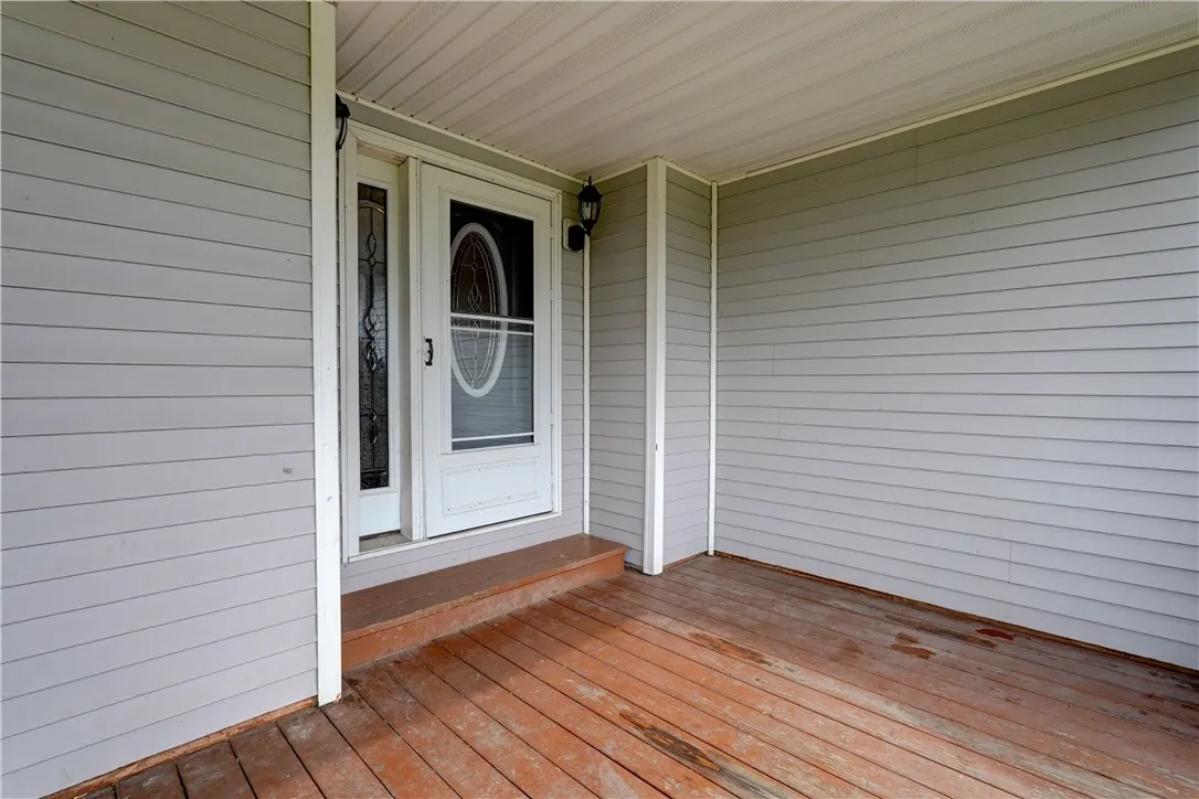 681 State Route 364, Middlesex, New York 14507, Middlesex, New York 14507, 3 Bedrooms Bedrooms, 13 Rooms Rooms,2 BathroomsBathrooms,Residential,Closed,681 State Route 364, Middlesex, New York 14507,0,R1625498