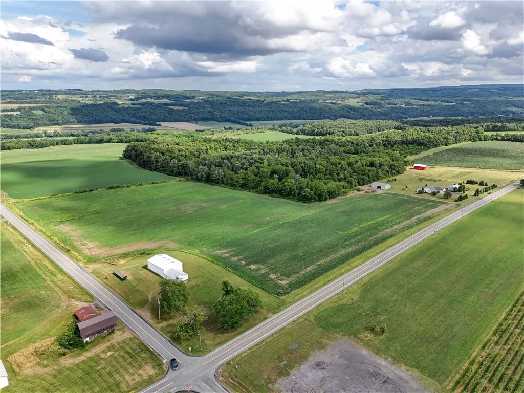 681 State Route 364, Middlesex, New York 14507, Middlesex, New York 14507, 3 Bedrooms Bedrooms, 13 Rooms Rooms,2 BathroomsBathrooms,Residential,Closed,681 State Route 364, Middlesex, New York 14507,0,R1625498