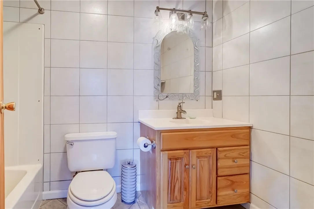 681 State Route 364, Middlesex, New York 14507, Middlesex, New York 14507, 3 Bedrooms Bedrooms, 13 Rooms Rooms,2 BathroomsBathrooms,Residential,Closed,681 State Route 364, Middlesex, New York 14507,0,R1625498