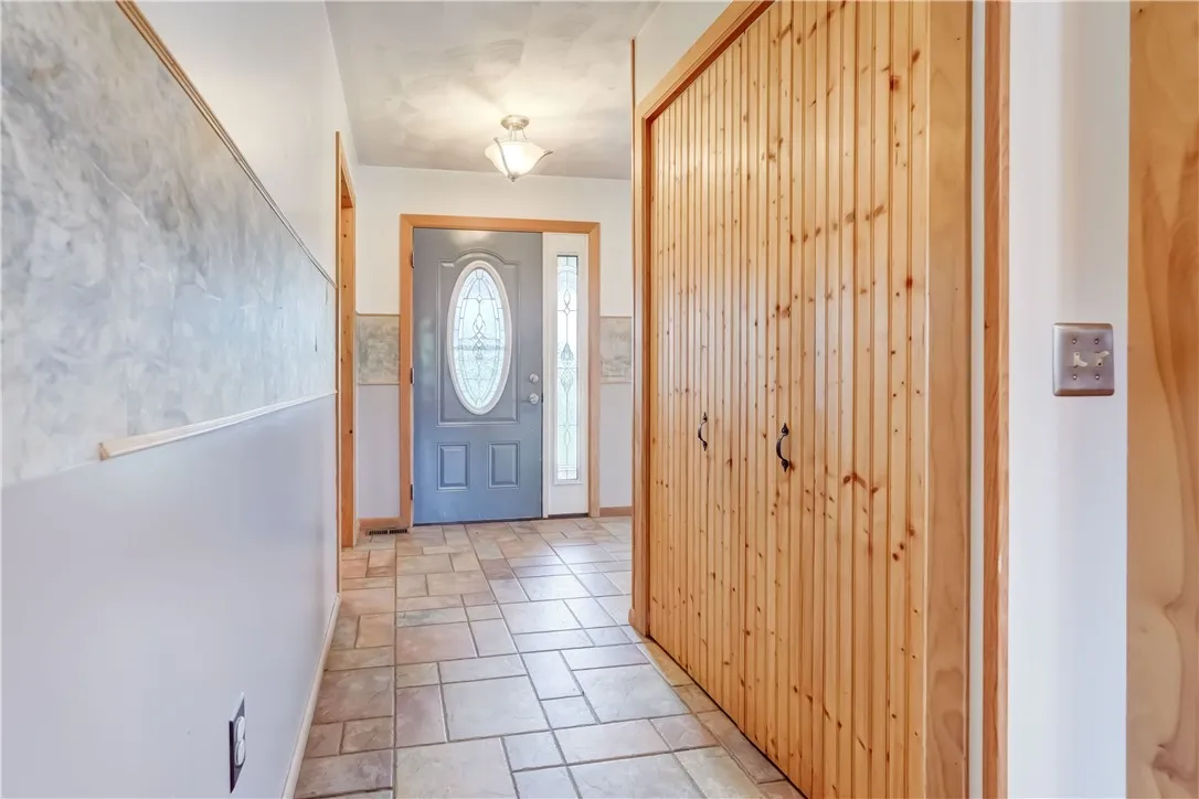 681 State Route 364, Middlesex, New York 14507, Middlesex, New York 14507, 3 Bedrooms Bedrooms, 13 Rooms Rooms,2 BathroomsBathrooms,Residential,Closed,681 State Route 364, Middlesex, New York 14507,0,R1625498