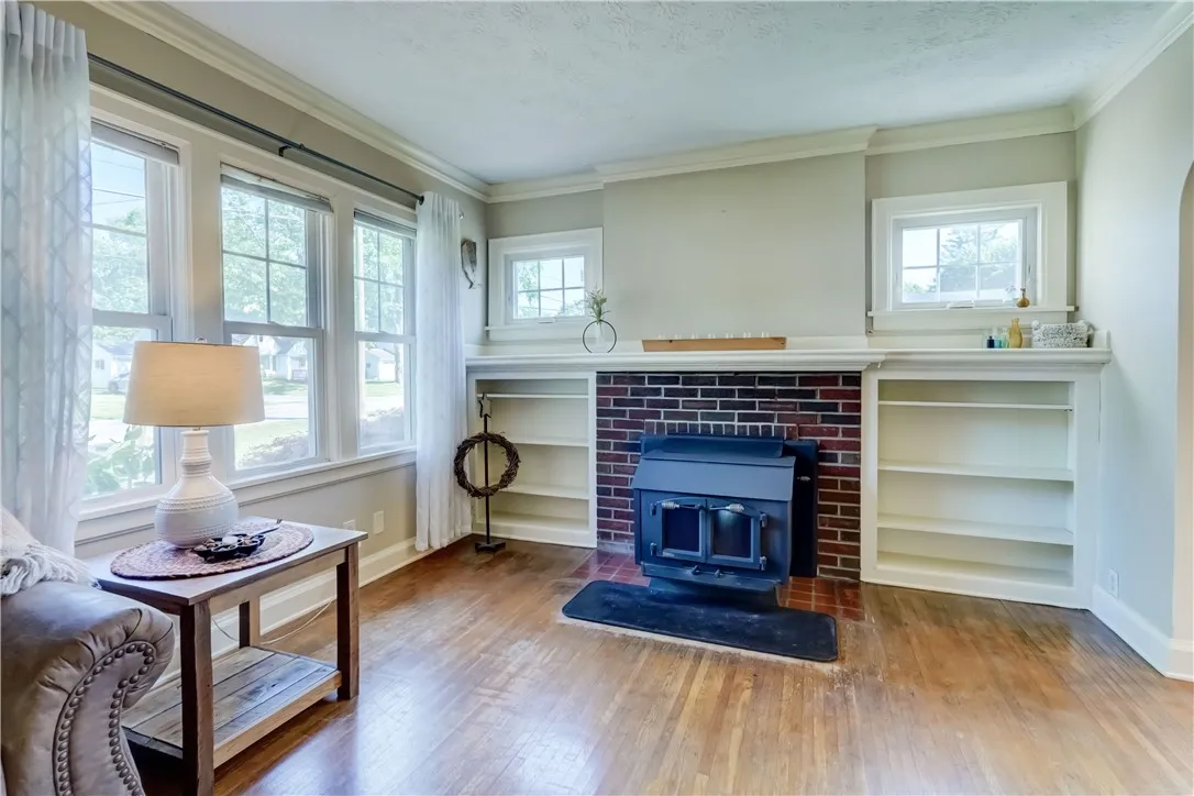 1059 Pixley Road, Gates, New York 14624, Gates, New York 14624, 3 Bedrooms Bedrooms, 8 Rooms Rooms,2 BathroomsBathrooms,Residential,Closed,1059 Pixley Road, Gates, New York 14624,0,R1626174