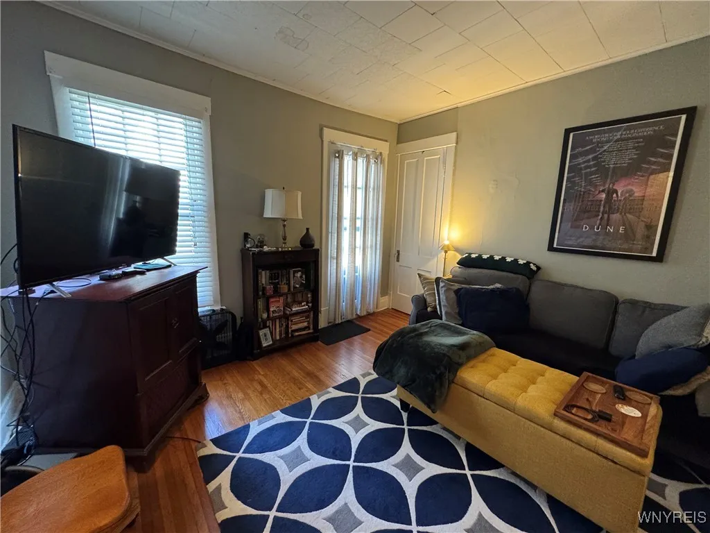 180 Richmond Avenue 3, Buffalo, New York 14222, Buffalo, New York 14222, 1 Bedroom Bedrooms, 4 Rooms Rooms,1 BathroomBathrooms,Residential Lease,For Rent,180 Richmond Avenue 3, Buffalo, New York 14222,B1624840