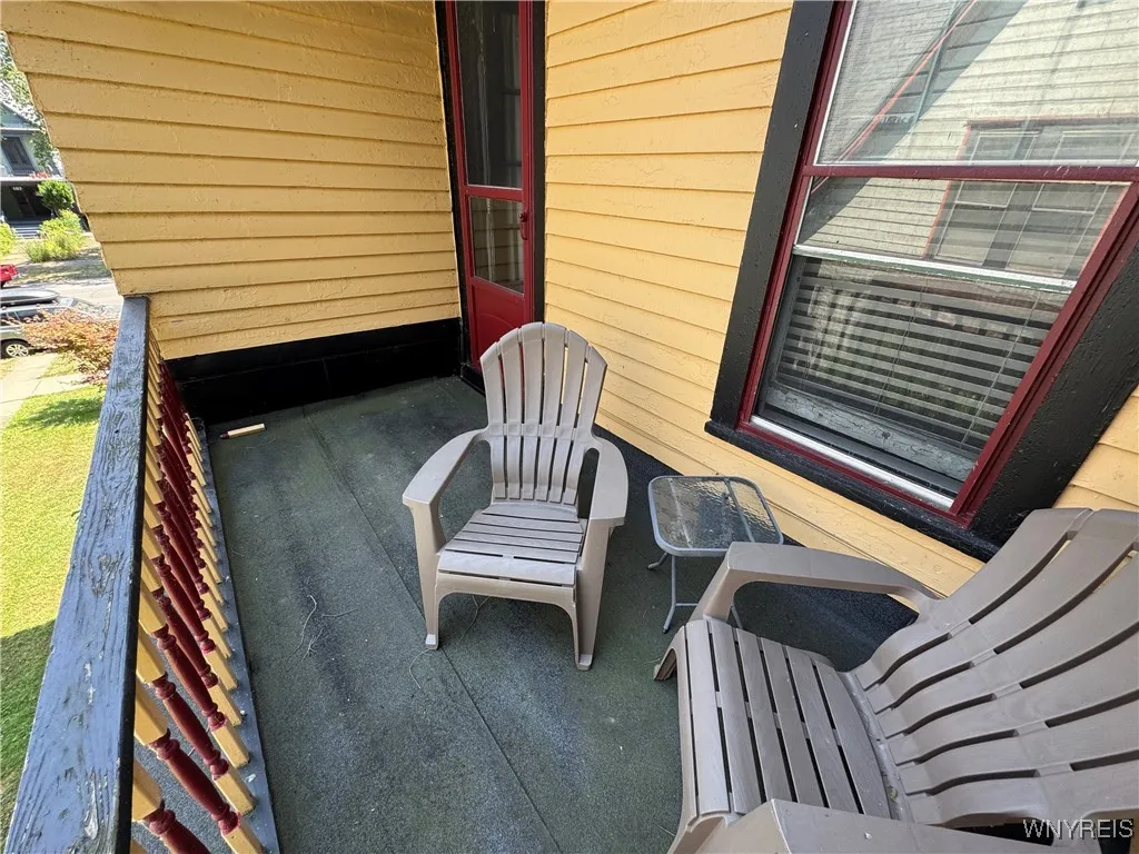 180 Richmond Avenue 3, Buffalo, New York 14222, Buffalo, New York 14222, 1 Bedroom Bedrooms, 4 Rooms Rooms,1 BathroomBathrooms,Residential Lease,For Rent,180 Richmond Avenue 3, Buffalo, New York 14222,B1624840