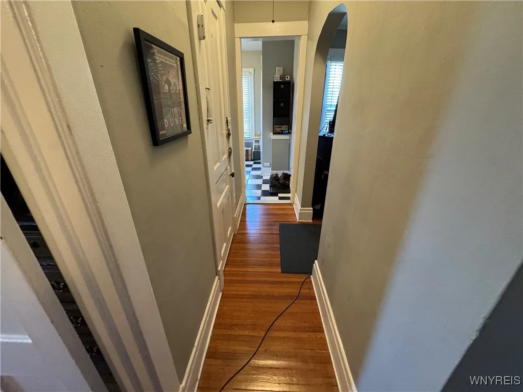180 Richmond Avenue 3, Buffalo, New York 14222, Buffalo, New York 14222, 1 Bedroom Bedrooms, 4 Rooms Rooms,1 BathroomBathrooms,Residential Lease,For Rent,180 Richmond Avenue 3, Buffalo, New York 14222,B1624840