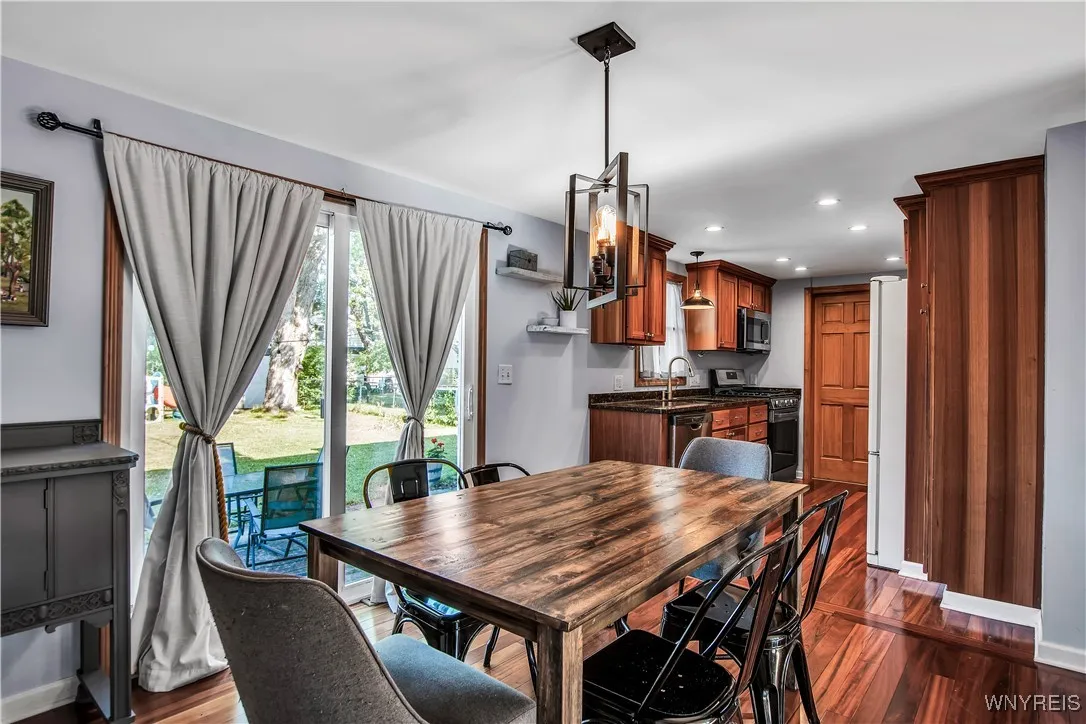 102 Byron Avenue, Tonawanda, New York 14223, Tonawanda, New York 14223, 3 Bedrooms Bedrooms, 5 Rooms Rooms,2 BathroomsBathrooms,Residential,Closed,102 Byron Avenue, Tonawanda, New York 14223,0,B1625154