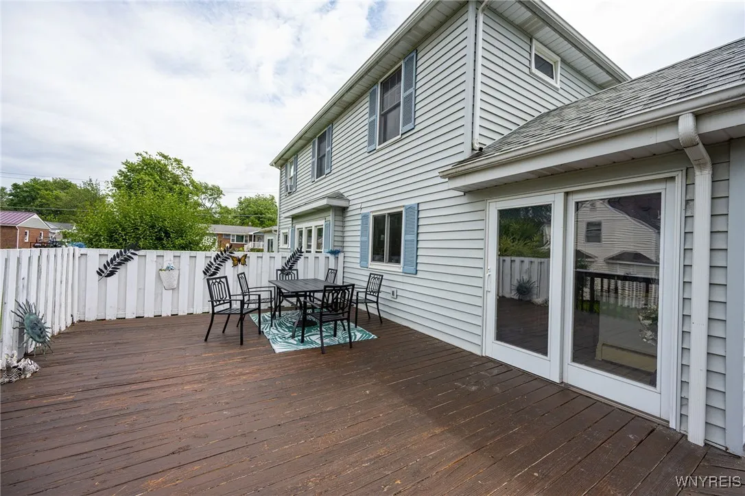 5508 Sterling Road, Hamburg, New York 14075, Hamburg, New York 14075, 4 Bedrooms Bedrooms, 10 Rooms Rooms,2 BathroomsBathrooms,Residential,For Sale,5508 Sterling Road, Hamburg, New York 14075,B1626042