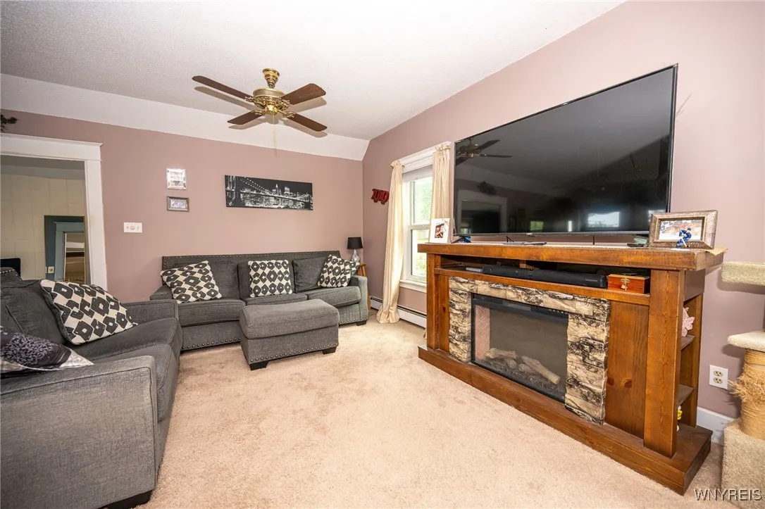 5508 Sterling Road, Hamburg, New York 14075, Hamburg, New York 14075, 4 Bedrooms Bedrooms, 10 Rooms Rooms,2 BathroomsBathrooms,Residential,For Sale,5508 Sterling Road, Hamburg, New York 14075,B1626042
