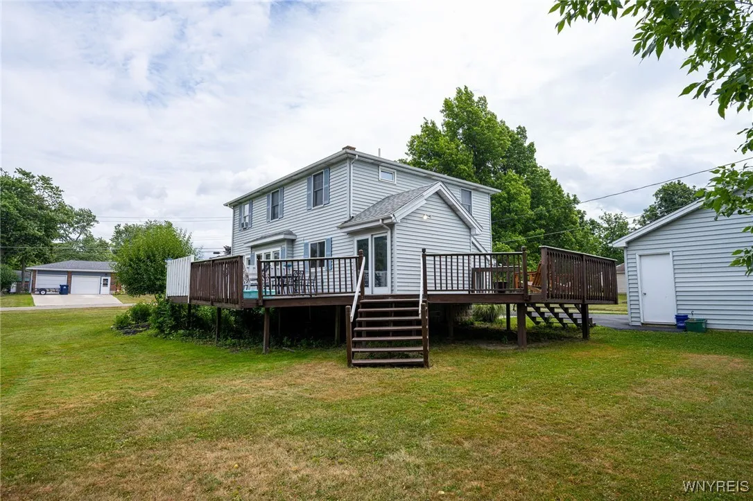 5508 Sterling Road, Hamburg, New York 14075, Hamburg, New York 14075, 4 Bedrooms Bedrooms, 10 Rooms Rooms,2 BathroomsBathrooms,Residential,For Sale,5508 Sterling Road, Hamburg, New York 14075,B1626042