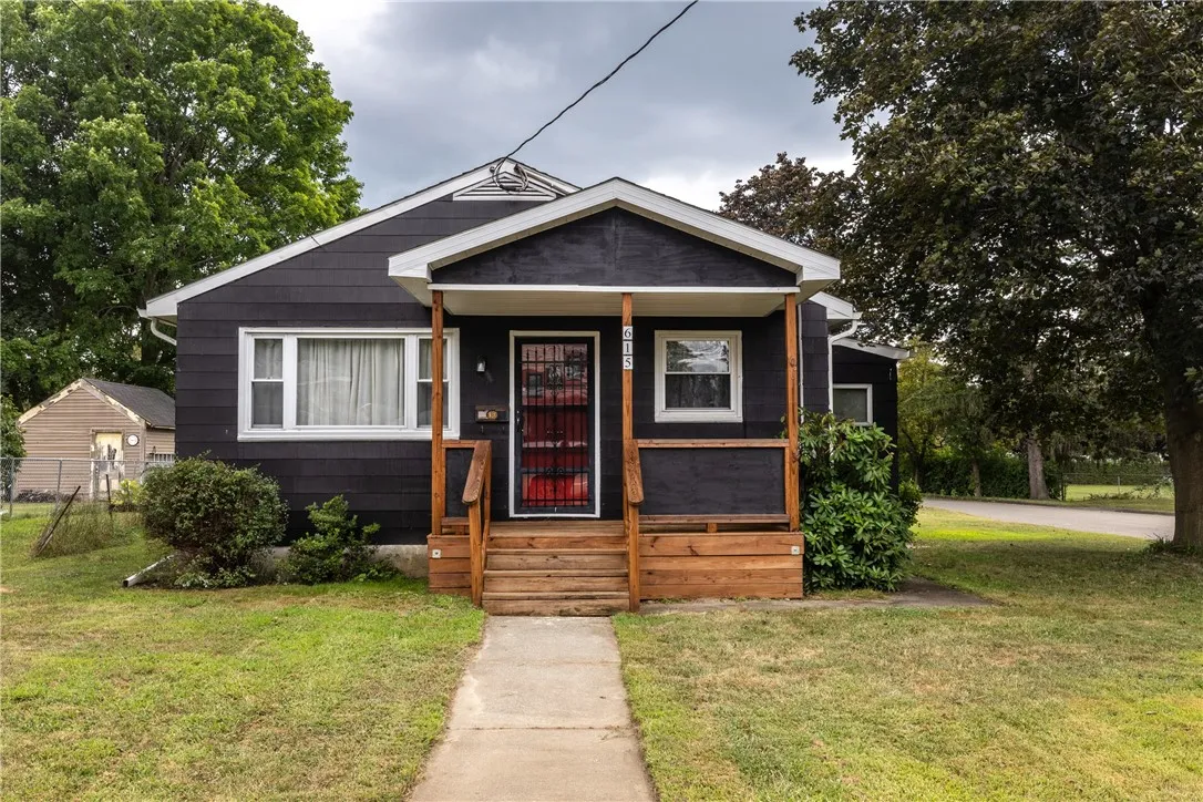 615 Chester Street, Elmira City, New York 14904, Elmira City, New York 14904, 3 Bedrooms Bedrooms, 4 Rooms Rooms,1 BathroomBathrooms,Residential,Closed,615 Chester Street, Elmira City, New York 14904,0,R1626401