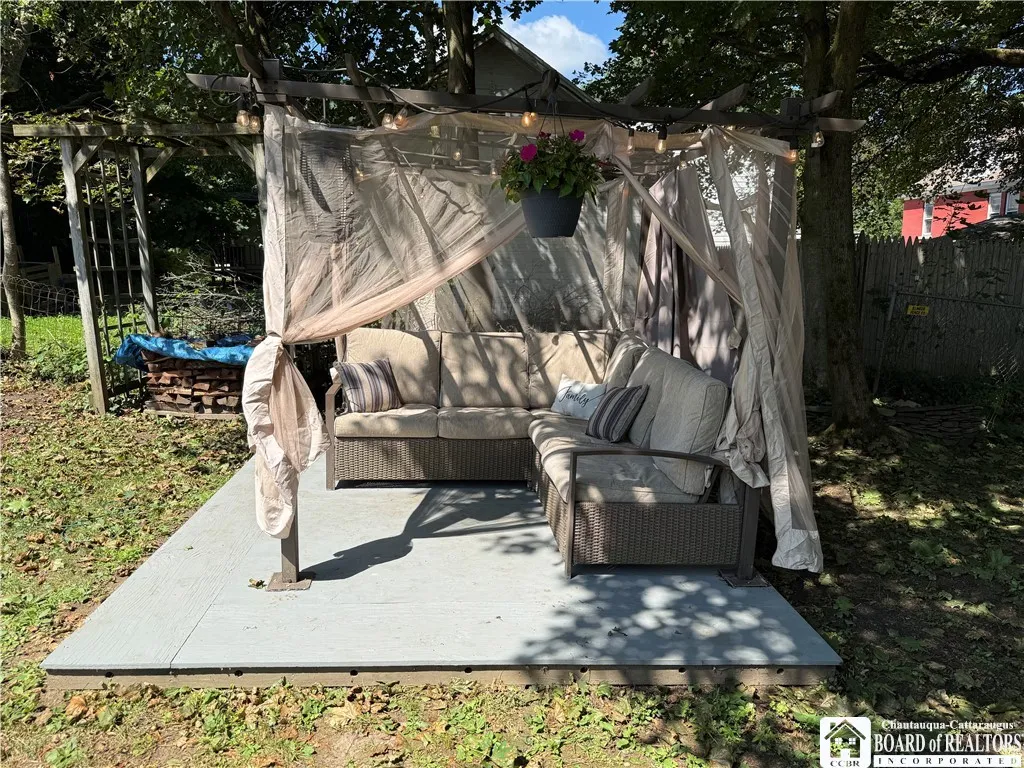 114 Catlin Avenue, Jamestown, New York 14701, Jamestown, New York 14701, 3 Bedrooms Bedrooms, 6 Rooms Rooms,2 BathroomsBathrooms,Residential,Closed,114 Catlin Avenue, Jamestown, New York 14701,0,R1625858