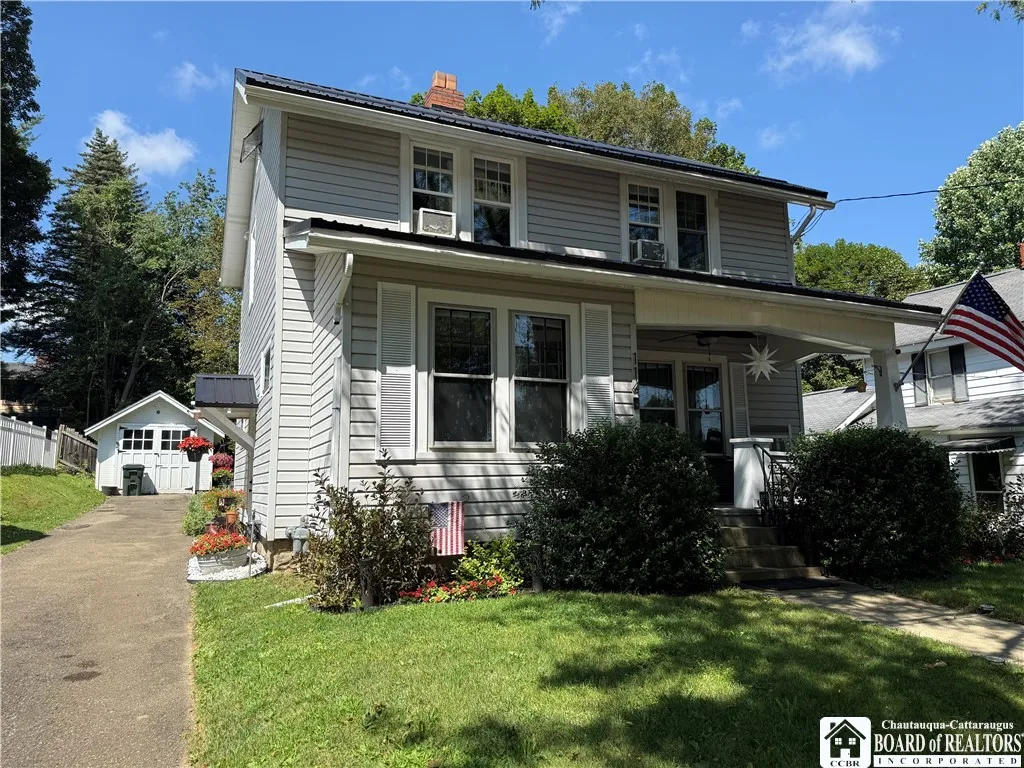 114 Catlin Avenue, Jamestown, New York 14701, Jamestown, New York 14701, 3 Bedrooms Bedrooms, 6 Rooms Rooms,2 BathroomsBathrooms,Residential,Closed,114 Catlin Avenue, Jamestown, New York 14701,0,R1625858