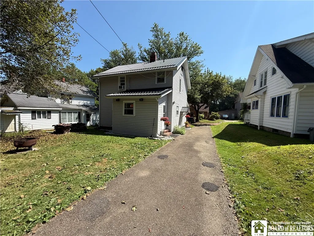 114 Catlin Avenue, Jamestown, New York 14701, Jamestown, New York 14701, 3 Bedrooms Bedrooms, 6 Rooms Rooms,2 BathroomsBathrooms,Residential,Closed,114 Catlin Avenue, Jamestown, New York 14701,0,R1625858