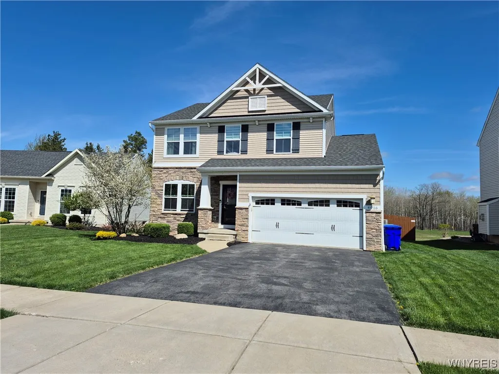 4016 Connors, Hamburg, New York 14219, Hamburg, New York 14219, 3 Bedrooms Bedrooms, 11 Rooms Rooms,2 BathroomsBathrooms,Residential,For Sale,4016 Connors, Hamburg, New York 14219,B1626395