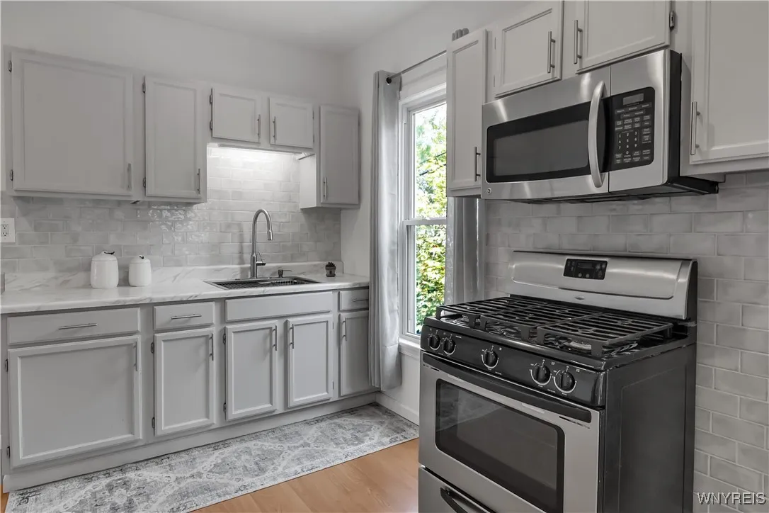 215 Normal Avenue, Buffalo, New York 14213, Buffalo, New York 14213, 5 Bedrooms Bedrooms, ,2 BathroomsBathrooms,Residential,Closed,215 Normal Avenue, Buffalo, New York 14213,0,B1623450