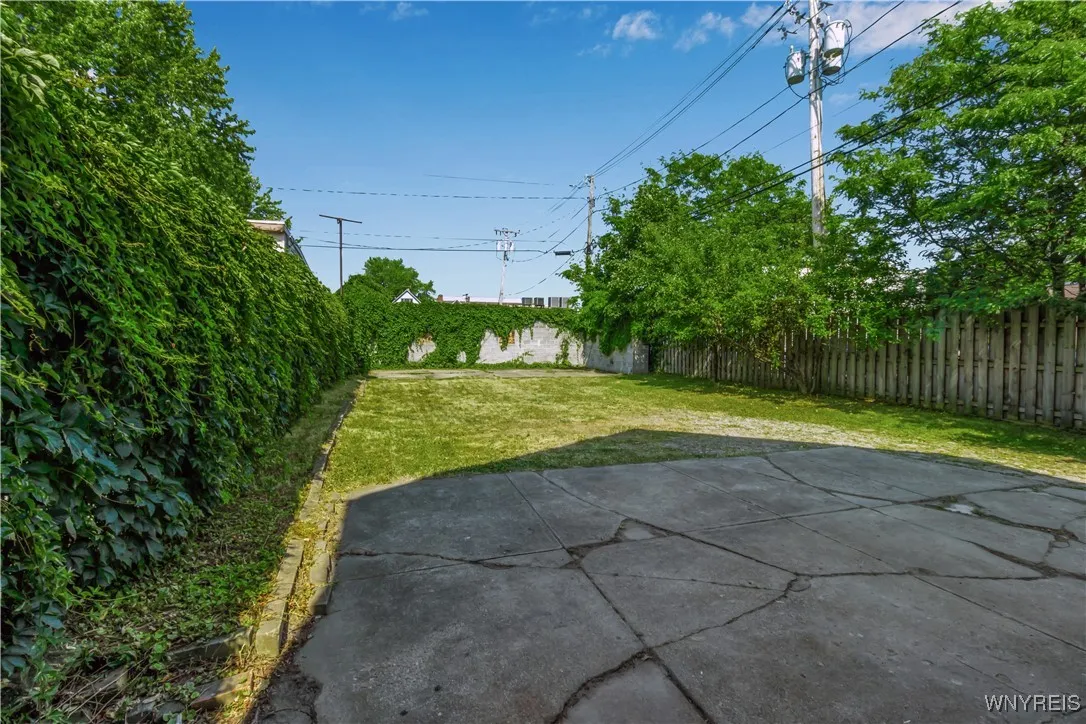 215 Normal Avenue, Buffalo, New York 14213, Buffalo, New York 14213, 5 Bedrooms Bedrooms, ,2 BathroomsBathrooms,Residential,Closed,215 Normal Avenue, Buffalo, New York 14213,0,B1623450