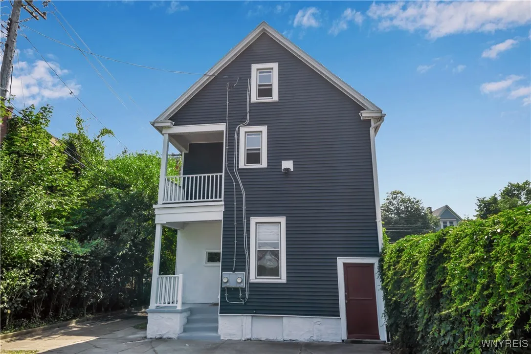 215 Normal Avenue, Buffalo, New York 14213, Buffalo, New York 14213, 5 Bedrooms Bedrooms, ,2 BathroomsBathrooms,Residential,Closed,215 Normal Avenue, Buffalo, New York 14213,0,B1623450