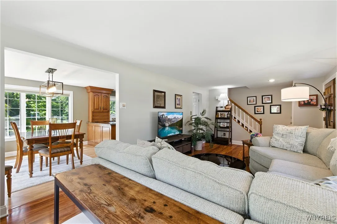 4640 Day Road, Lockport Town, New York 14094, Lockport Town, New York 14094, 3 Bedrooms Bedrooms, 6 Rooms Rooms,2 BathroomsBathrooms,Residential,Closed,4640 Day Road, Lockport Town, New York 14094,0,B1626334