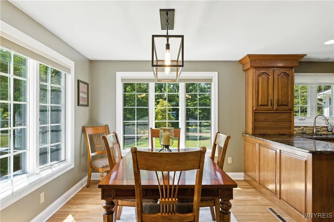 4640 Day Road, Lockport Town, New York 14094, Lockport Town, New York 14094, 3 Bedrooms Bedrooms, 6 Rooms Rooms,2 BathroomsBathrooms,Residential,Closed,4640 Day Road, Lockport Town, New York 14094,0,B1626334