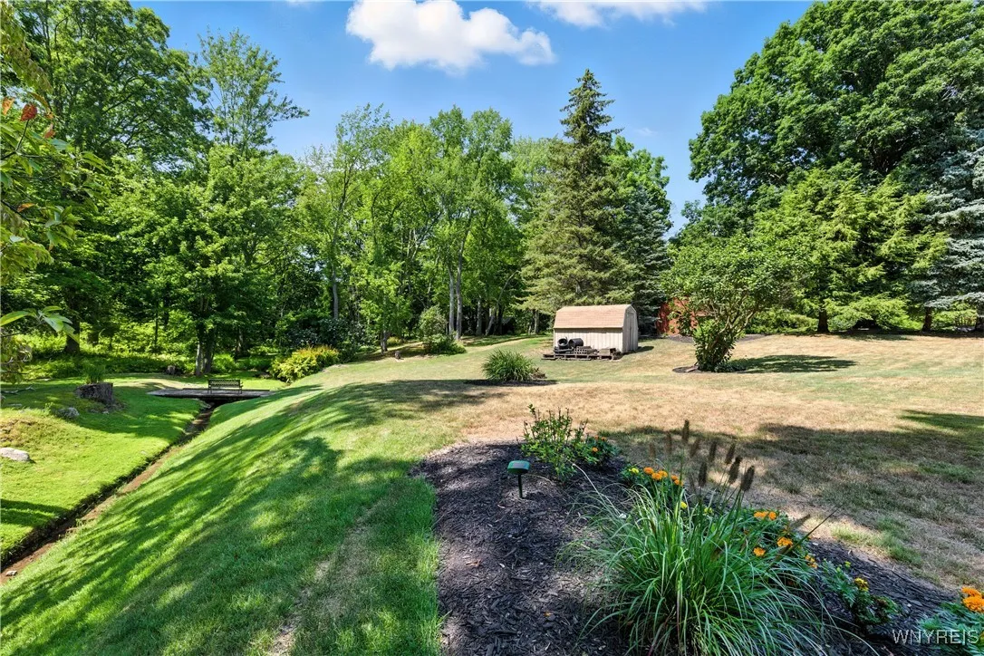 4640 Day Road, Lockport Town, New York 14094, Lockport Town, New York 14094, 3 Bedrooms Bedrooms, 6 Rooms Rooms,2 BathroomsBathrooms,Residential,Closed,4640 Day Road, Lockport Town, New York 14094,0,B1626334