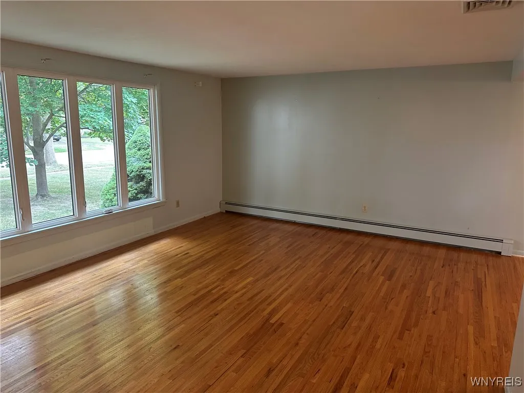 150 Jeffrey Drive, Amherst, New York 14228, Amherst, New York 14228, 4 Bedrooms Bedrooms, 7 Rooms Rooms,1 BathroomBathrooms,Residential,For Sale,150 Jeffrey Drive, Amherst, New York 14228,B1626003