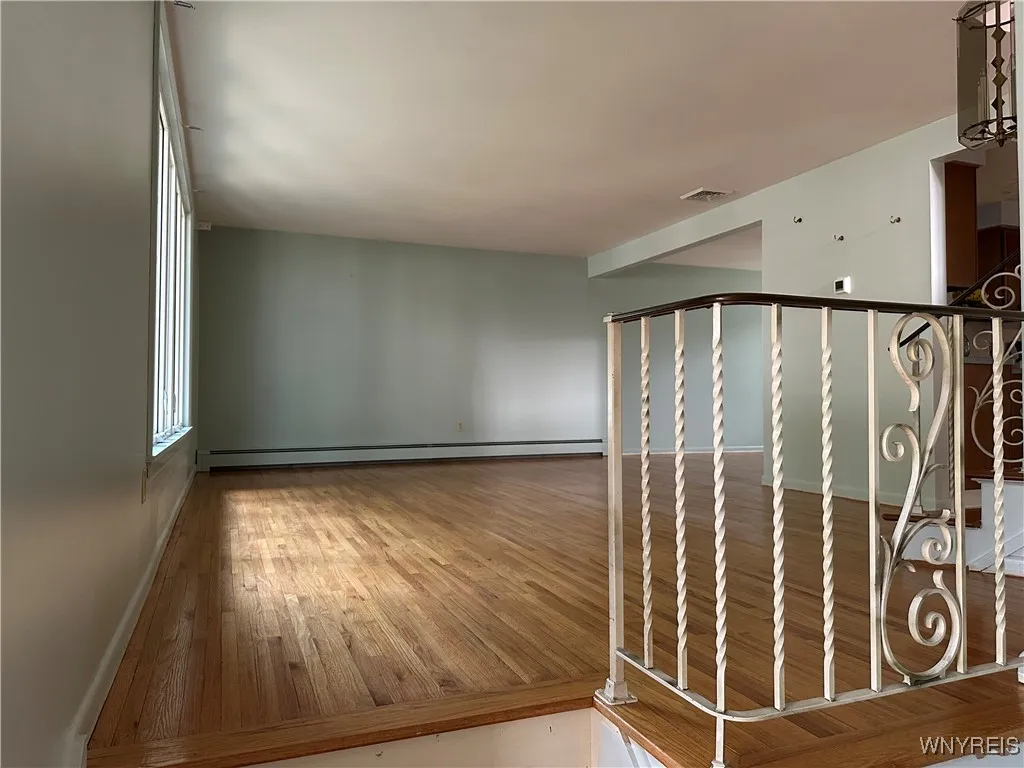 150 Jeffrey Drive, Amherst, New York 14228, Amherst, New York 14228, 4 Bedrooms Bedrooms, 7 Rooms Rooms,1 BathroomBathrooms,Residential,For Sale,150 Jeffrey Drive, Amherst, New York 14228,B1626003