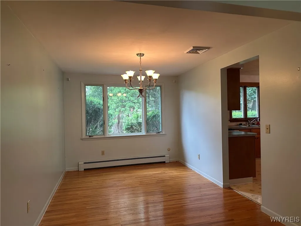 150 Jeffrey Drive, Amherst, New York 14228, Amherst, New York 14228, 4 Bedrooms Bedrooms, 7 Rooms Rooms,1 BathroomBathrooms,Residential,For Sale,150 Jeffrey Drive, Amherst, New York 14228,B1626003