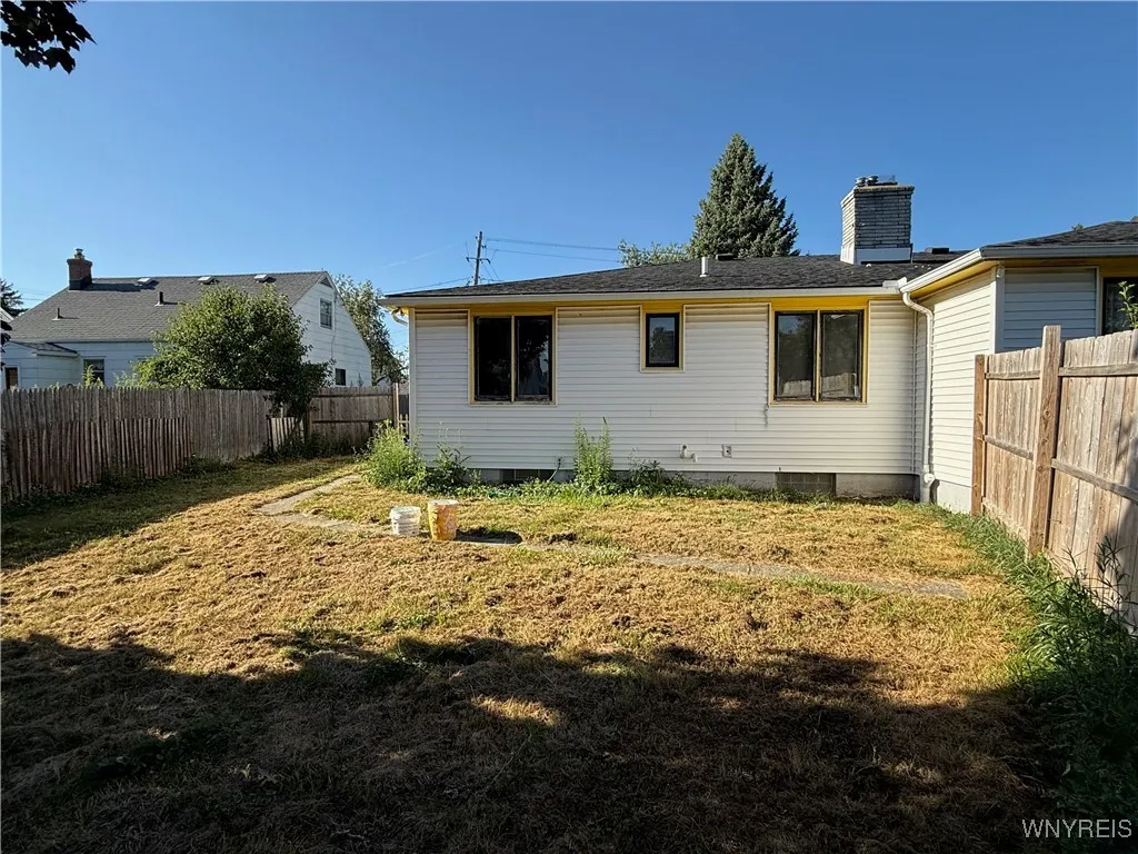 2547 William Street Right, Cheektowaga, New York 1, Cheektowaga, New York 14206, 2 Bedrooms Bedrooms, 4 Rooms Rooms,1 BathroomBathrooms,Residential Lease,For Rent,2547 William Street Right, Cheektowaga, New York 1,B1626190