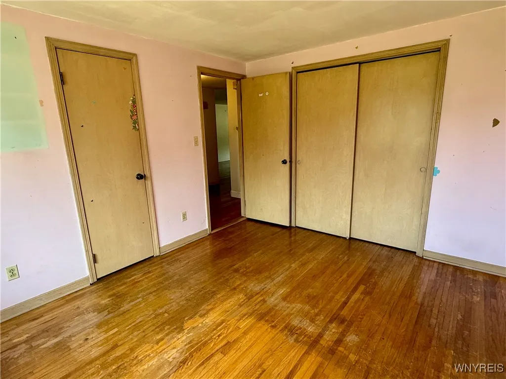 2547 William Street Left, Cheektowaga, New York 14, Cheektowaga, New York 14206, 2 Bedrooms Bedrooms, 5 Rooms Rooms,1 BathroomBathrooms,Residential Lease,For Rent,2547 William Street Left, Cheektowaga, New York 14,B1626201