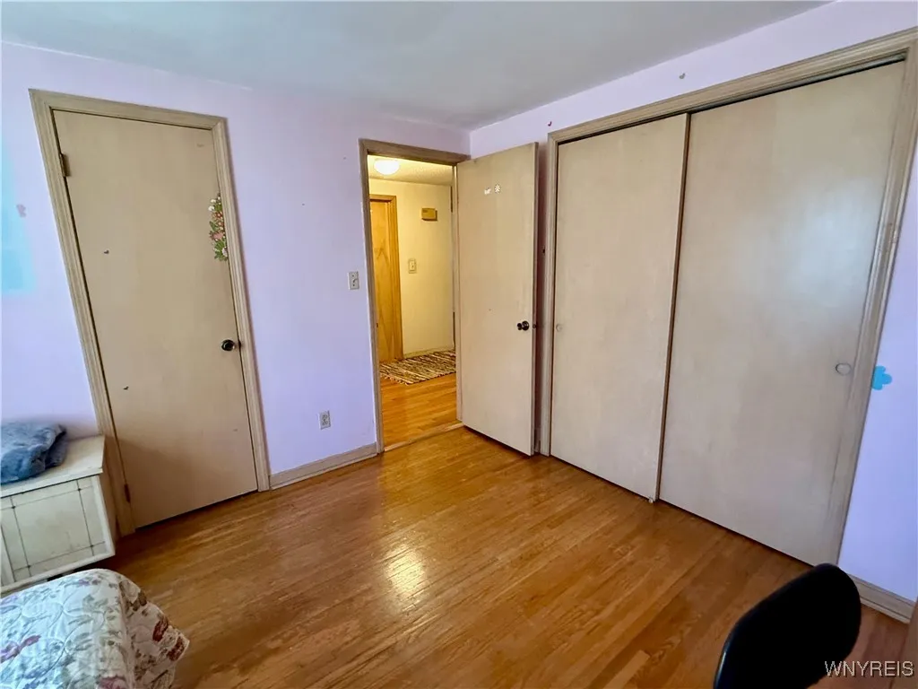 2547 William Street Left, Cheektowaga, New York 14, Cheektowaga, New York 14206, 2 Bedrooms Bedrooms, 5 Rooms Rooms,1 BathroomBathrooms,Residential Lease,For Rent,2547 William Street Left, Cheektowaga, New York 14,B1626201