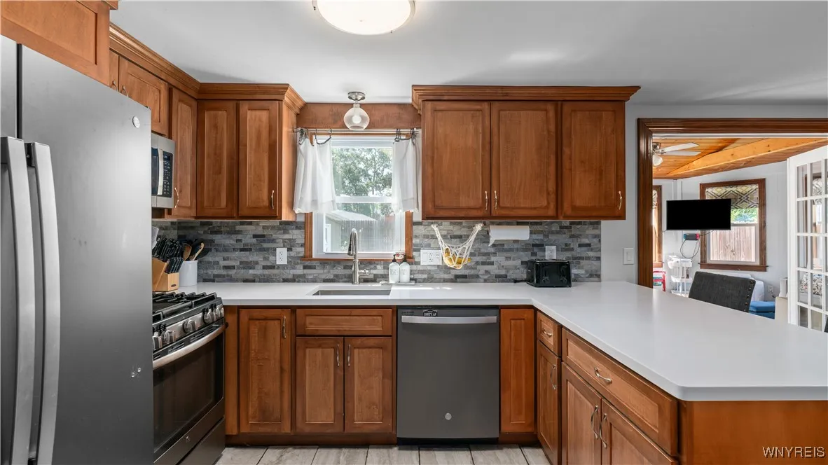 100 Sunset Court, Amherst, New York 14228, Amherst, New York 14228, 3 Bedrooms Bedrooms, 9 Rooms Rooms,1 BathroomBathrooms,Residential,Closed,100 Sunset Court, Amherst, New York 14228,0,B1625593