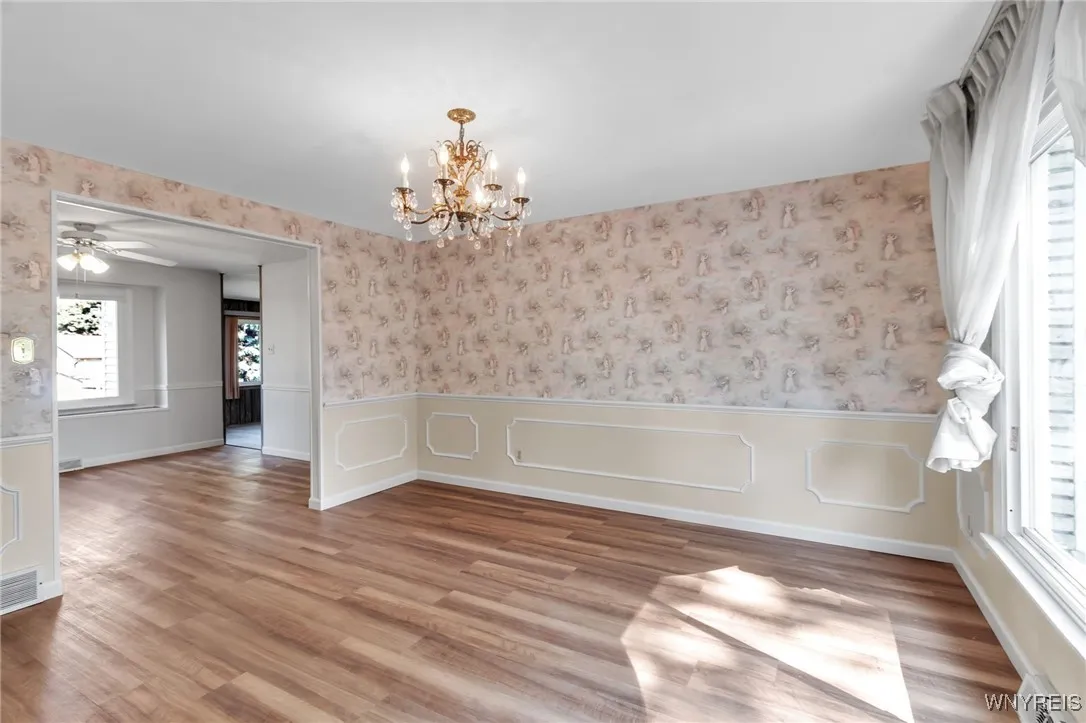 32 Honorine Drive, Cheektowaga, New York 14043, Cheektowaga, New York 14043, 4 Bedrooms Bedrooms, 8 Rooms Rooms,2 BathroomsBathrooms,Residential,Closed,32 Honorine Drive, Cheektowaga, New York 14043,0,B1626472