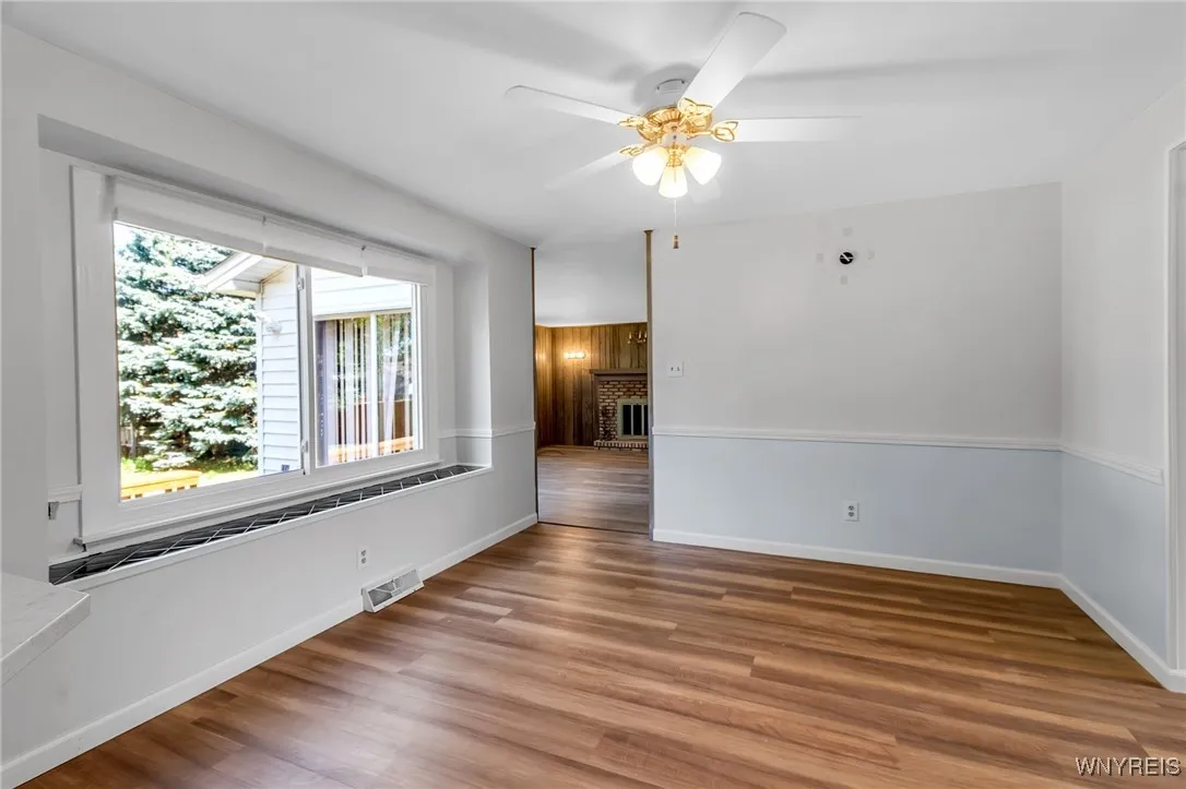 32 Honorine Drive, Cheektowaga, New York 14043, Cheektowaga, New York 14043, 4 Bedrooms Bedrooms, 8 Rooms Rooms,2 BathroomsBathrooms,Residential,Closed,32 Honorine Drive, Cheektowaga, New York 14043,0,B1626472