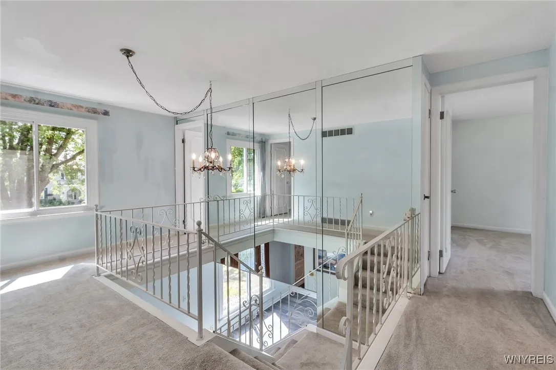 32 Honorine Drive, Cheektowaga, New York 14043, Cheektowaga, New York 14043, 4 Bedrooms Bedrooms, 8 Rooms Rooms,2 BathroomsBathrooms,Residential,Closed,32 Honorine Drive, Cheektowaga, New York 14043,0,B1626472