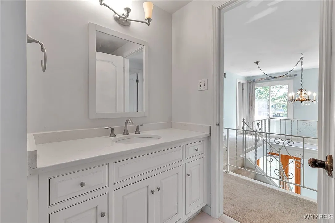 32 Honorine Drive, Cheektowaga, New York 14043, Cheektowaga, New York 14043, 4 Bedrooms Bedrooms, 8 Rooms Rooms,2 BathroomsBathrooms,Residential,Closed,32 Honorine Drive, Cheektowaga, New York 14043,0,B1626472