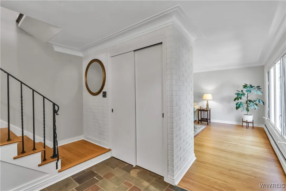 21 Tee Court, Amherst, New York 14221, Amherst, New York 14221, 4 Bedrooms Bedrooms, 9 Rooms Rooms,2 BathroomsBathrooms,Residential,For Sale,21 Tee Court, Amherst, New York 14221,B1626362