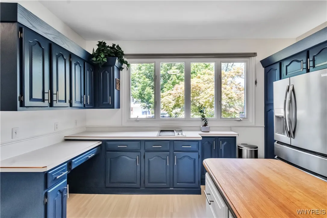 21 Tee Court, Amherst, New York 14221, Amherst, New York 14221, 4 Bedrooms Bedrooms, 9 Rooms Rooms,2 BathroomsBathrooms,Residential,For Sale,21 Tee Court, Amherst, New York 14221,B1626362