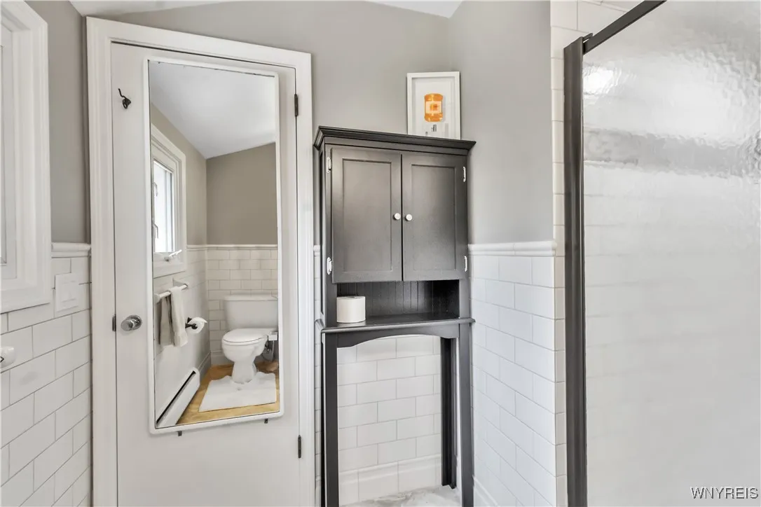 21 Tee Court, Amherst, New York 14221, Amherst, New York 14221, 4 Bedrooms Bedrooms, 9 Rooms Rooms,2 BathroomsBathrooms,Residential,For Sale,21 Tee Court, Amherst, New York 14221,B1626362