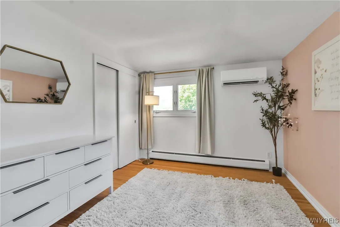 21 Tee Court, Amherst, New York 14221, Amherst, New York 14221, 4 Bedrooms Bedrooms, 9 Rooms Rooms,2 BathroomsBathrooms,Residential,For Sale,21 Tee Court, Amherst, New York 14221,B1626362