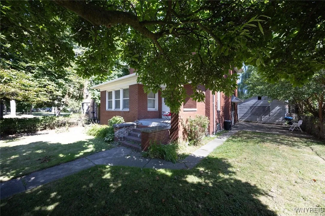 5810 Buffalo Avenue, Niagara Falls, New York 14304, Niagara Falls, New York 14304, 4 Bedrooms Bedrooms, 9 Rooms Rooms,2 BathroomsBathrooms,Residential,For Sale,5810 Buffalo Avenue, Niagara Falls, New York 14304,0,B1626119