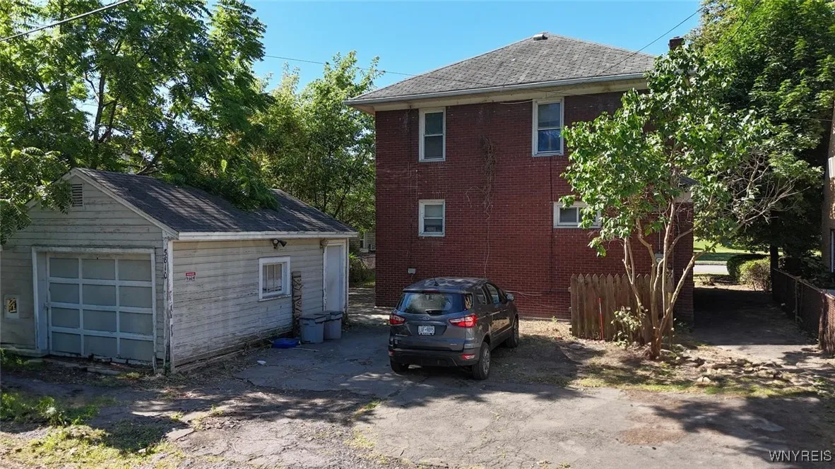 5810 Buffalo Avenue, Niagara Falls, New York 14304, Niagara Falls, New York 14304, 4 Bedrooms Bedrooms, 9 Rooms Rooms,2 BathroomsBathrooms,Residential,For Sale,5810 Buffalo Avenue, Niagara Falls, New York 14304,0,B1626119