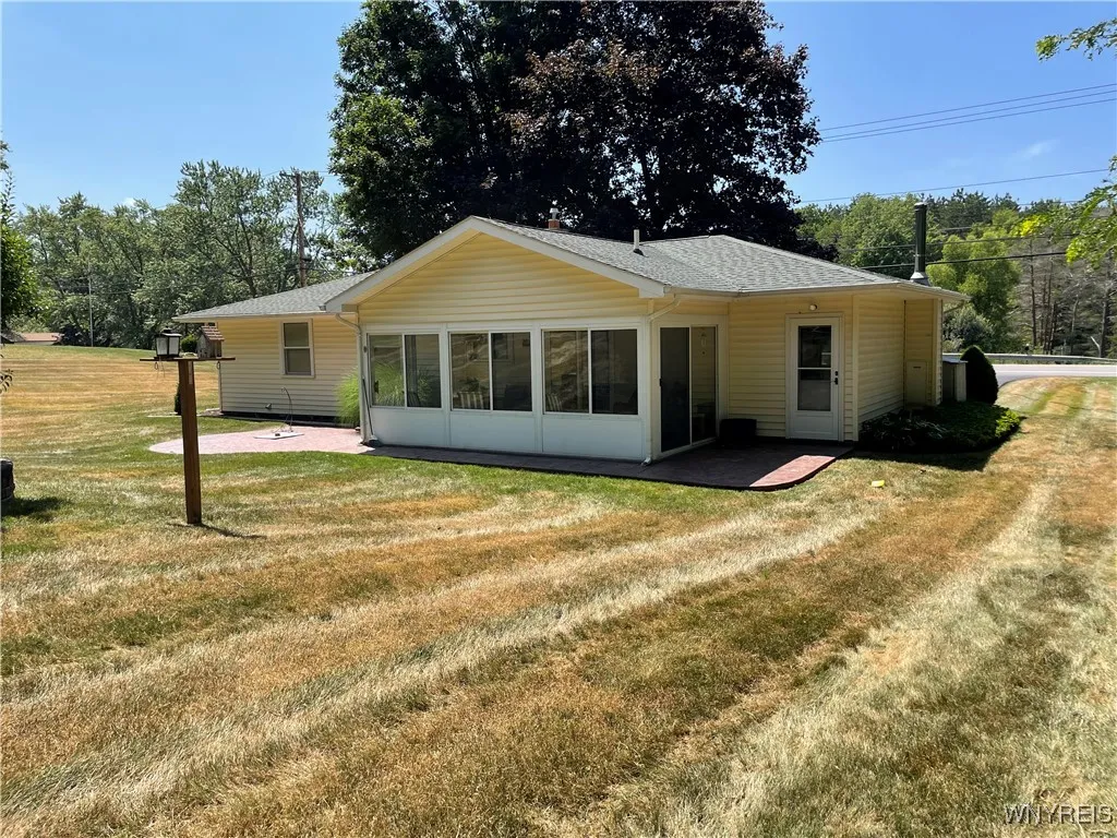 4351 Two Rod Road, Wales, New York 14052, Wales, New York 14052, 3 Bedrooms Bedrooms, 8 Rooms Rooms,1 BathroomBathrooms,Residential,Closed,4351 Two Rod Road, Wales, New York 14052,0,B1626305