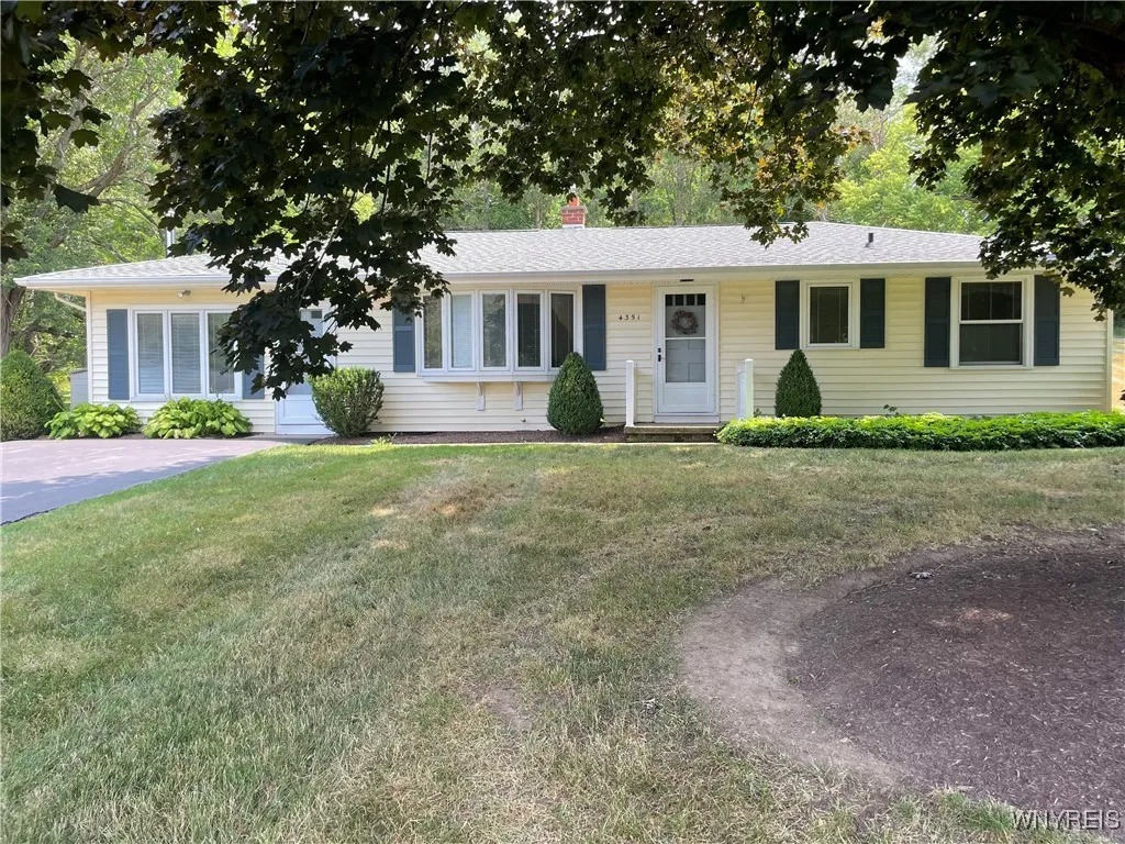4351 Two Rod Road, Wales, New York 14052, Wales, New York 14052, 3 Bedrooms Bedrooms, 8 Rooms Rooms,1 BathroomBathrooms,Residential,Closed,4351 Two Rod Road, Wales, New York 14052,0,B1626305
