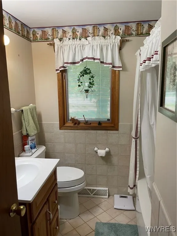 4351 Two Rod Road, Wales, New York 14052, Wales, New York 14052, 3 Bedrooms Bedrooms, 8 Rooms Rooms,1 BathroomBathrooms,Residential,Closed,4351 Two Rod Road, Wales, New York 14052,0,B1626305