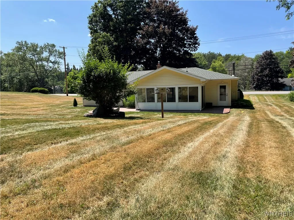 4351 Two Rod Road, Wales, New York 14052, Wales, New York 14052, 3 Bedrooms Bedrooms, 8 Rooms Rooms,1 BathroomBathrooms,Residential,Closed,4351 Two Rod Road, Wales, New York 14052,0,B1626305