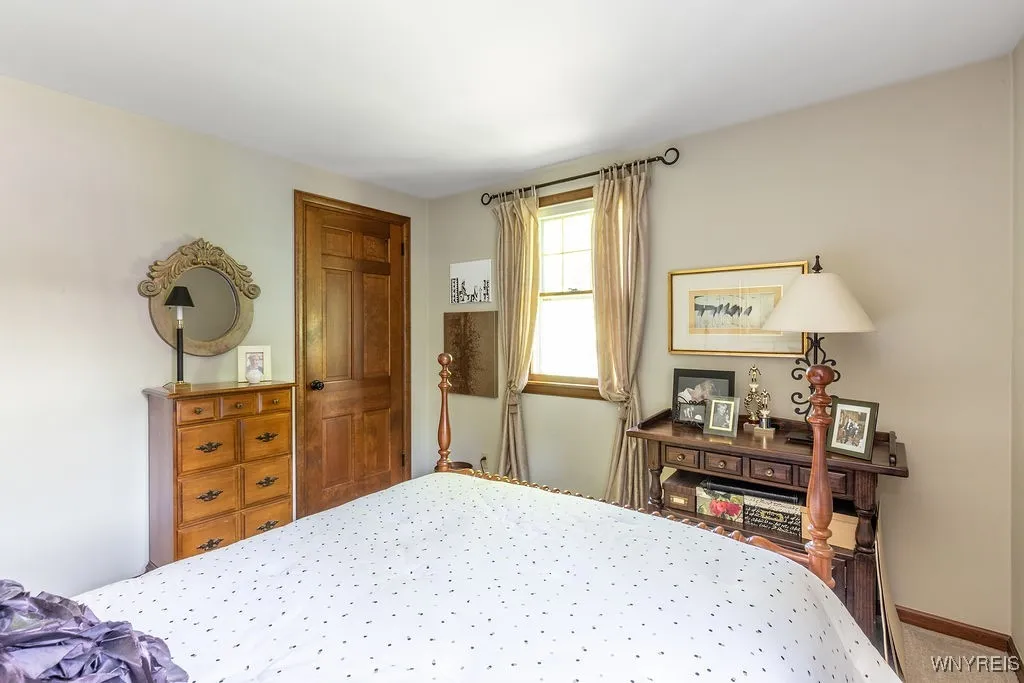 17 Briar Hill Road, Orchard Park, New York 14127, Orchard Park, New York 14127, 4 Bedrooms Bedrooms, 9 Rooms Rooms,3 BathroomsBathrooms,Residential,For Sale,17 Briar Hill Road, Orchard Park, New York 14127,B1624237