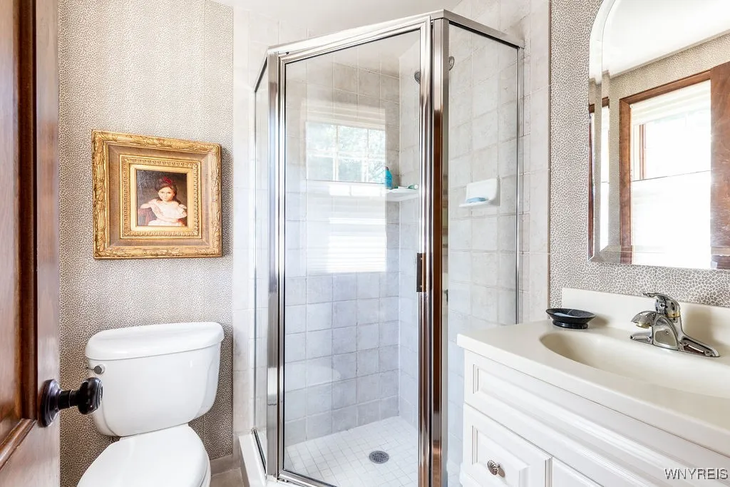 17 Briar Hill Road, Orchard Park, New York 14127, Orchard Park, New York 14127, 4 Bedrooms Bedrooms, 9 Rooms Rooms,3 BathroomsBathrooms,Residential,For Sale,17 Briar Hill Road, Orchard Park, New York 14127,B1624237