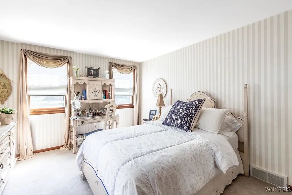 17 Briar Hill Road, Orchard Park, New York 14127, Orchard Park, New York 14127, 4 Bedrooms Bedrooms, 9 Rooms Rooms,3 BathroomsBathrooms,Residential,For Sale,17 Briar Hill Road, Orchard Park, New York 14127,B1624237
