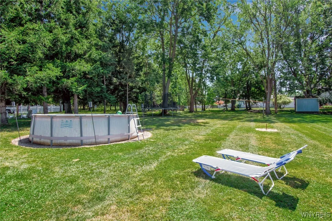 273 East And West Road, West Seneca, New York 1422, West Seneca, New York 14224, 3 Bedrooms Bedrooms, 7 Rooms Rooms,1 BathroomBathrooms,Residential,For Sale,273 East And West Road, West Seneca, New York 1422,B1625875