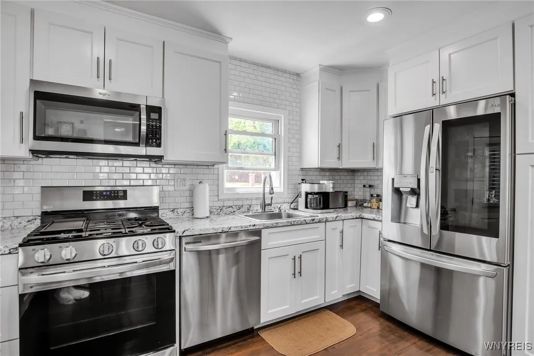 273 East And West Road, West Seneca, New York 1422, West Seneca, New York 14224, 3 Bedrooms Bedrooms, 7 Rooms Rooms,1 BathroomBathrooms,Residential,For Sale,273 East And West Road, West Seneca, New York 1422,B1625875